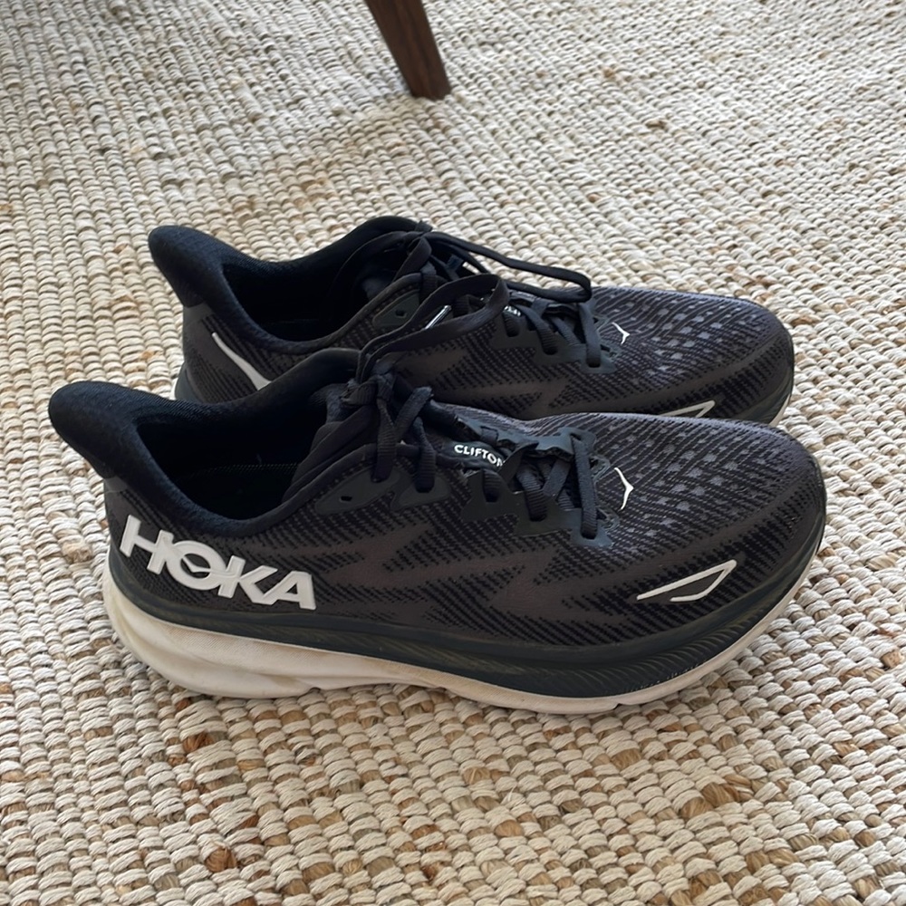 Hoka Clifton 9